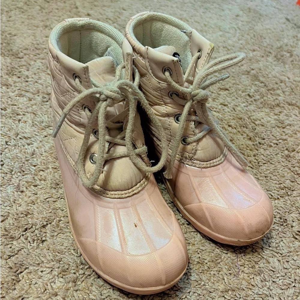 Girls Size 1 Light pink Sperry boots